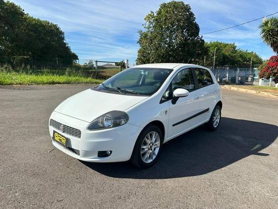FIAT PUNTO 1.4 ATTRACTIVE ITALIA 8V FLEX 4P MANUAL